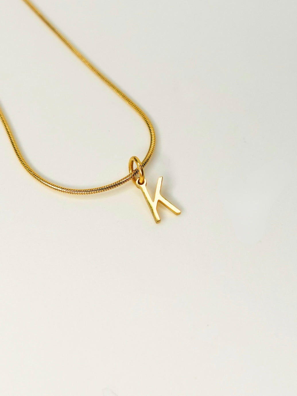 Initialement | Collier