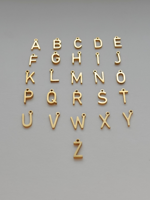 Initialement | Collier